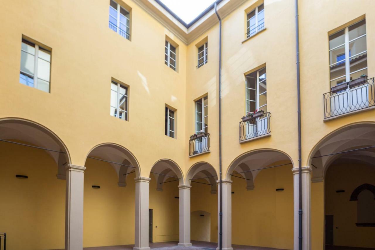 Palazzo Bocchi - The Place Apartments Bologna Esterno foto